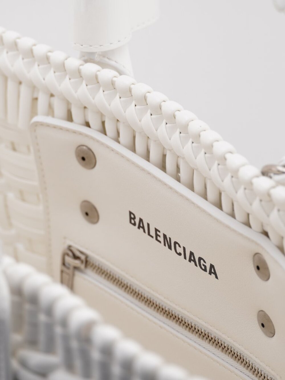 Balenciaga Bastro Xs Basket Top Handle Bag Optic White 671342-2IE3Y-9000 10004 - Picture 5 of 6
